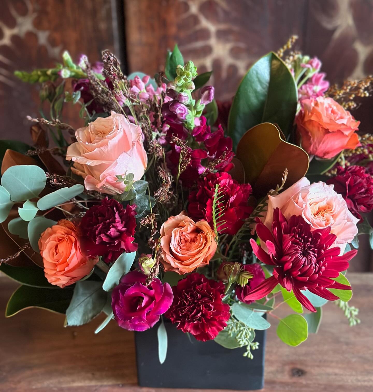 Love doing the deep fall hues for florals! #brierrosedesign