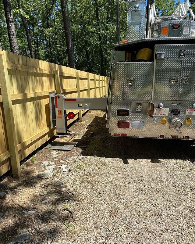 Today #crystalfiredepartment members discussed Ladder operations, placement, and tactics. Members also worked on cribbing jack pads which can be helpful on tight county roads. #firedepartment #ladderops #cribbing #jackplate #volunteer #truckcompanyop