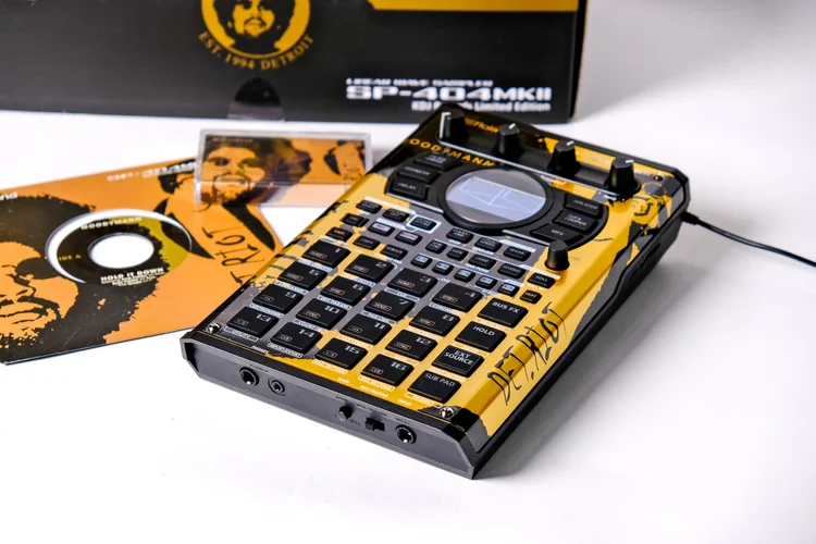 DJ機材 Roland SP-404 Mkii / Mk2 Roland SP404MK2 Sampling Workstation KDJ Limited