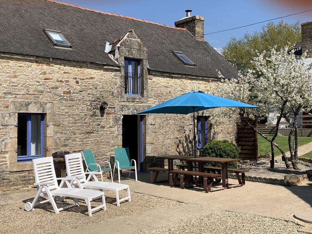 Vine Cottage Available