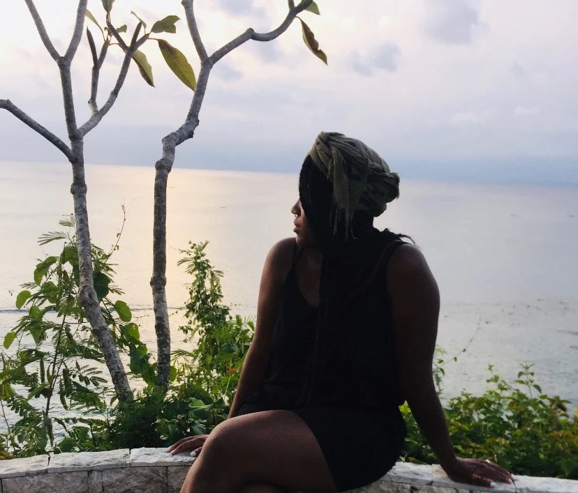 4 Dating Lessons Learned While Tinder-ing Abroad//Ebony.com