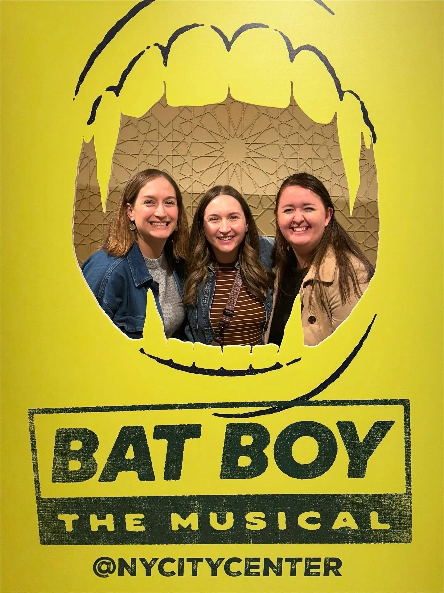 In a cave many miles to the south... Lived a boy born with fangs in his mouth. 🦇
Caught one of my favorite shows with two of my favorite people today and it was such a blast! 💕

#nycitycenter #batboy #nyc #musicals
