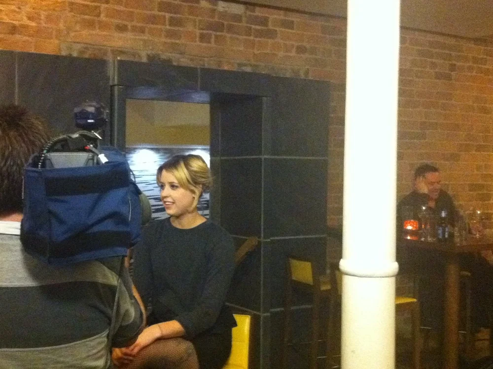 Peaches Geldof makes it impossible to get served