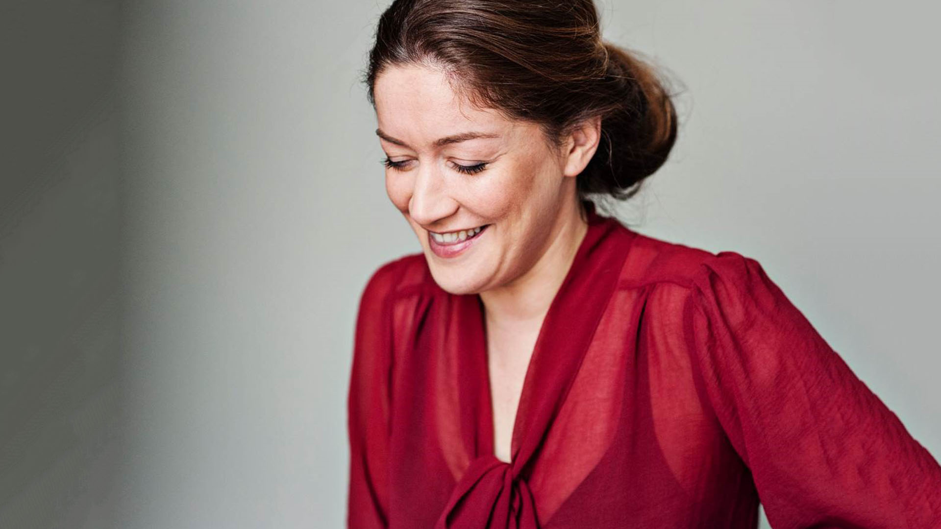 REVIEW: Julie Atherton, Edge Hill Arts Centre