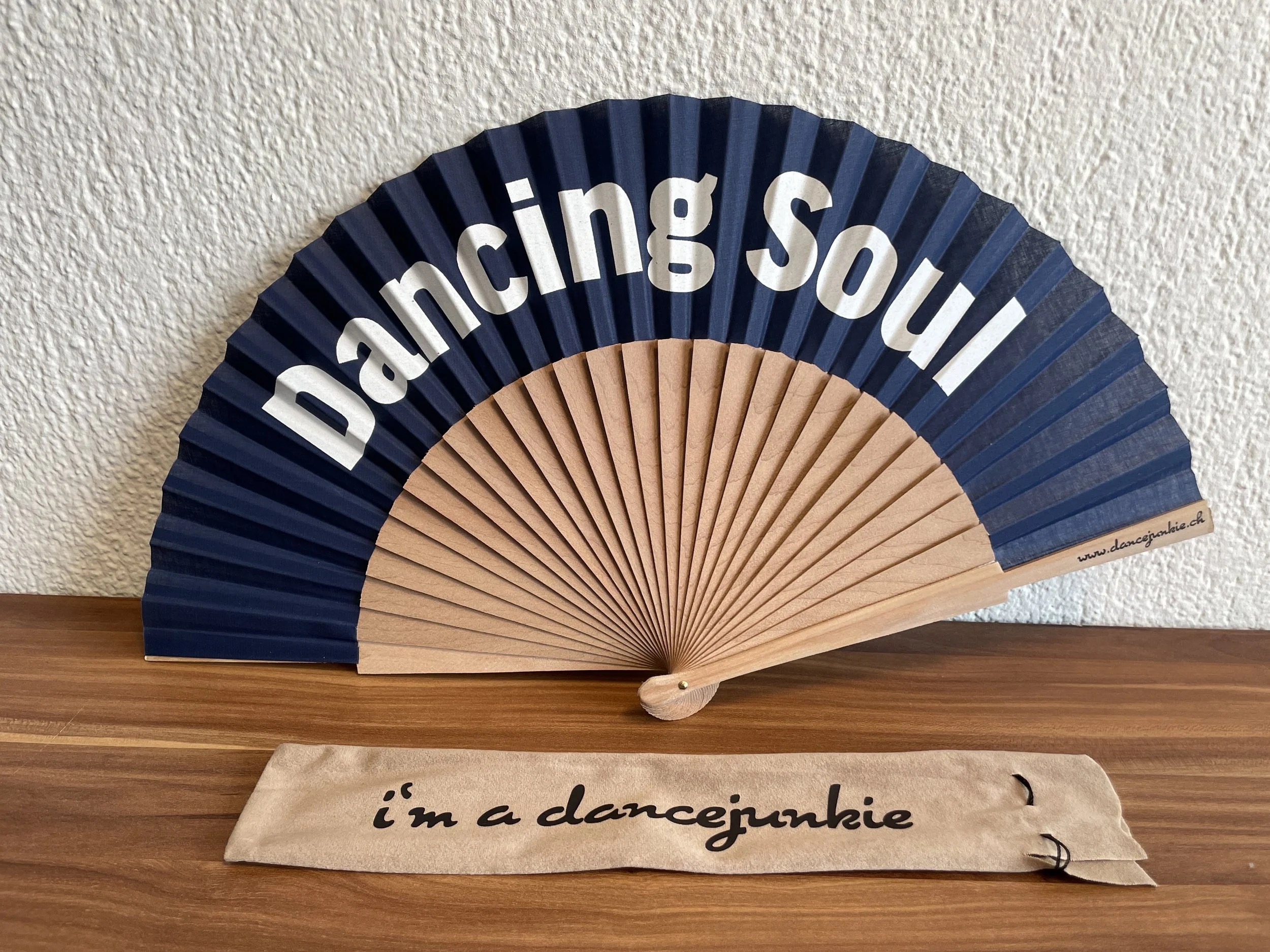 7001 Premium Fächer Dancing Soul