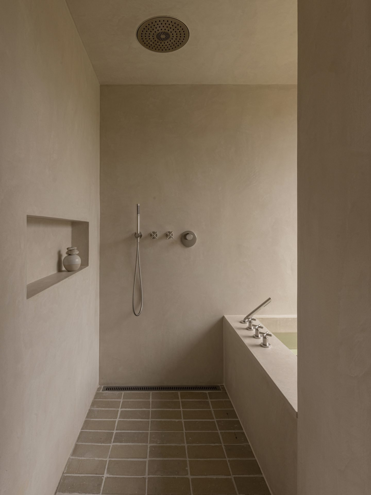 est-living-heatherhill-residence-norm-architects-07.jpg