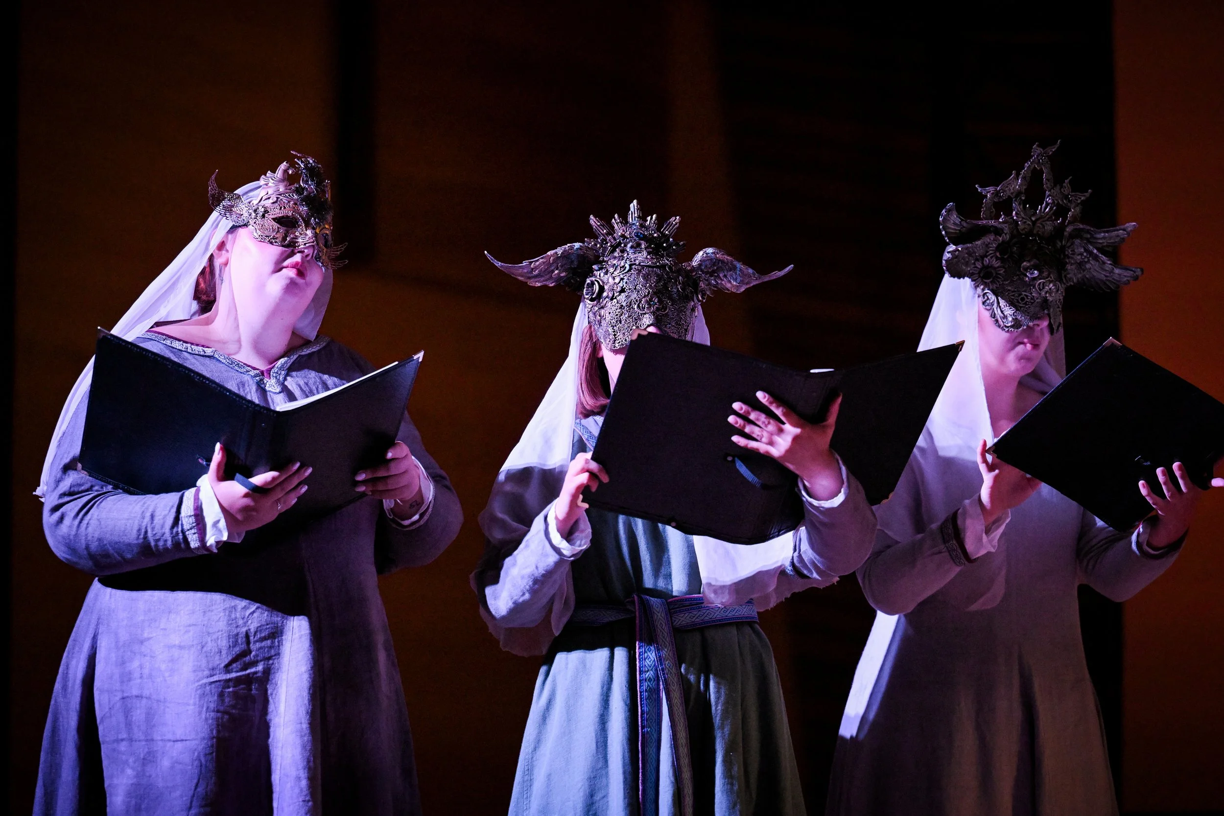 20260730_PhotoDiegoRedel_SarahKirklandSnider'sHildegard_DressRehearsal-64.jpg