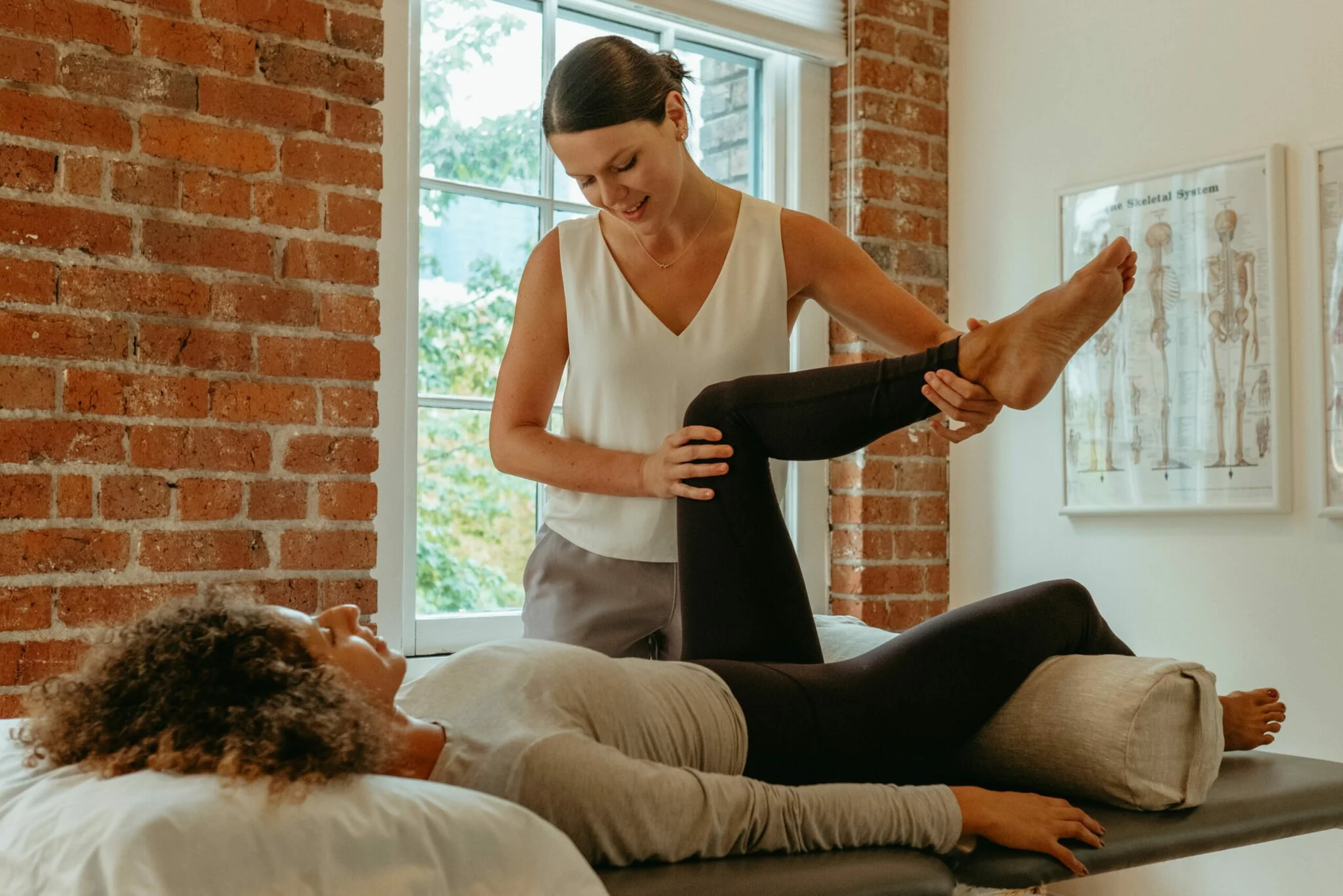 physiotherapy-downtown-vancouver-2048x1366.jpeg