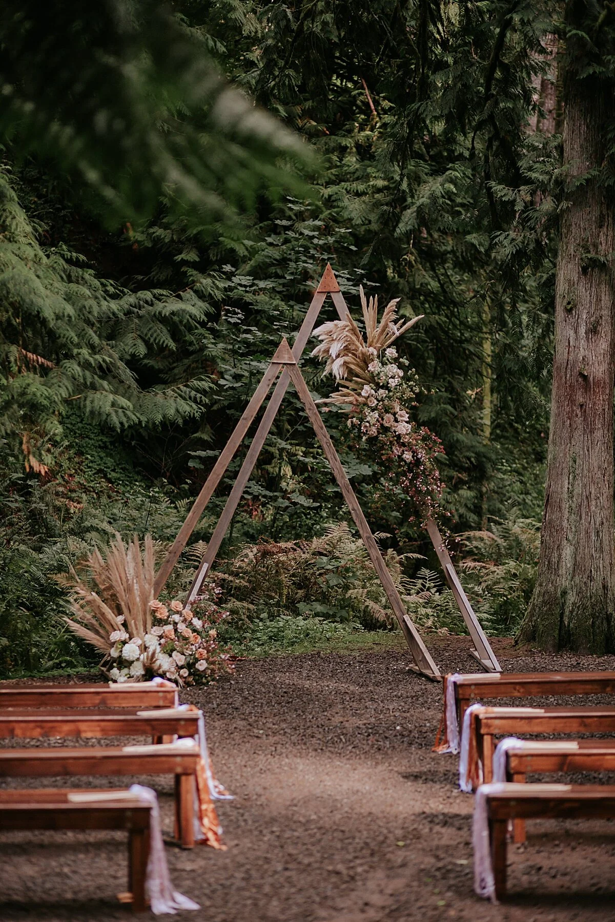 Creative Backdrops for Your Wedding Ceremony