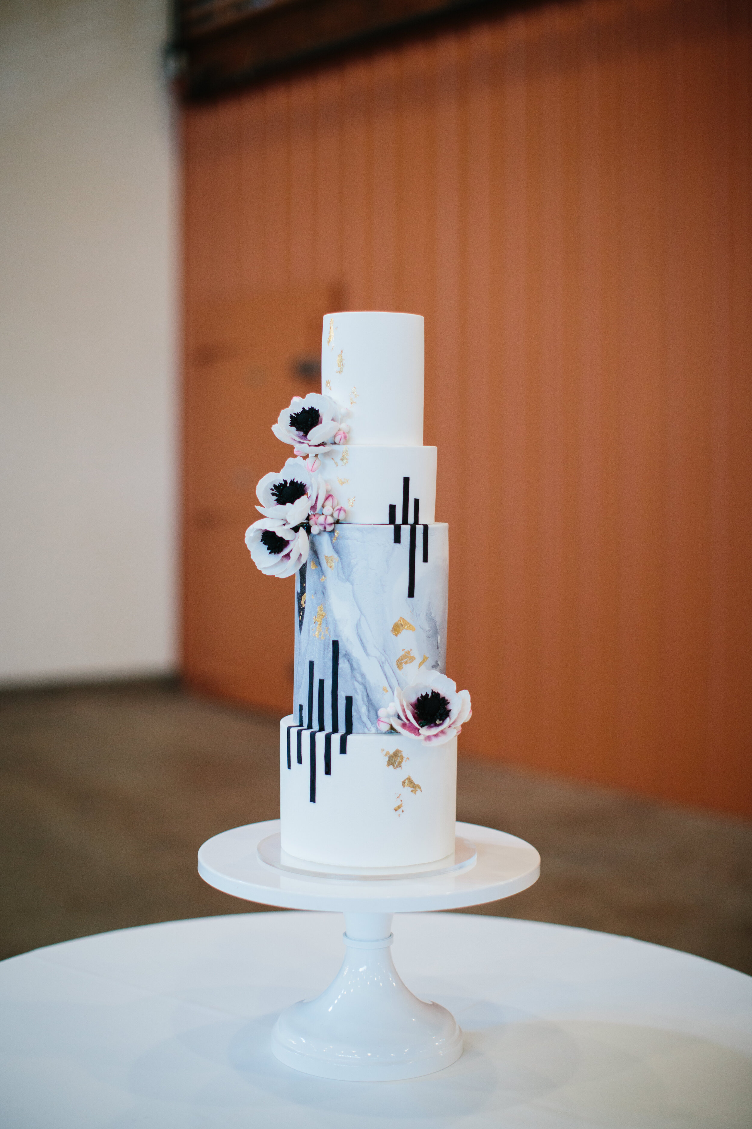10 Questions you should ask your portland wedding cake baker
