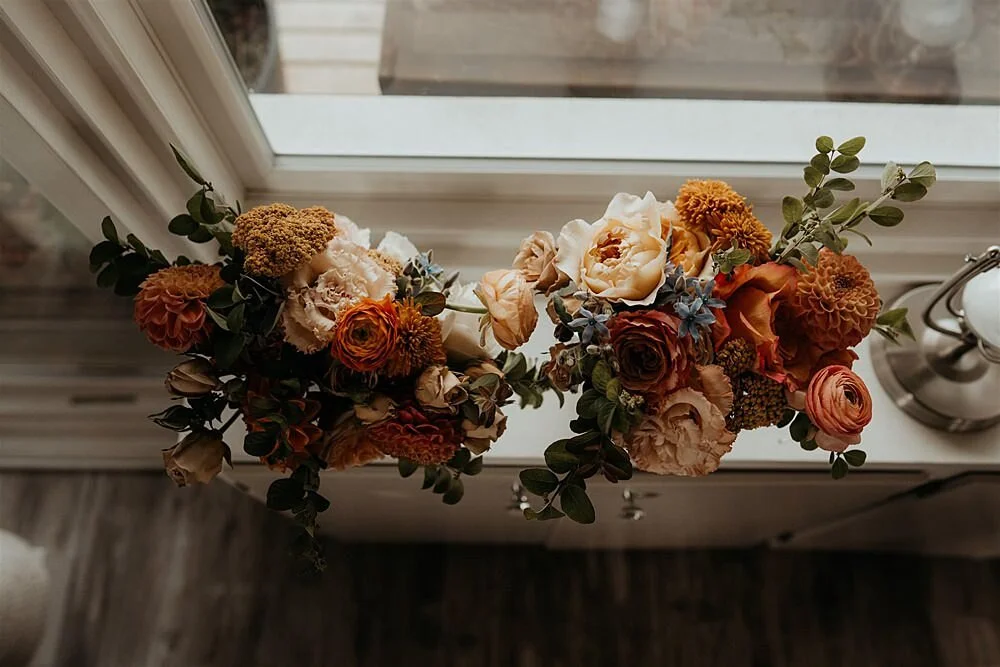 intimate-boho-waterfront-microwedding_0001.jpg