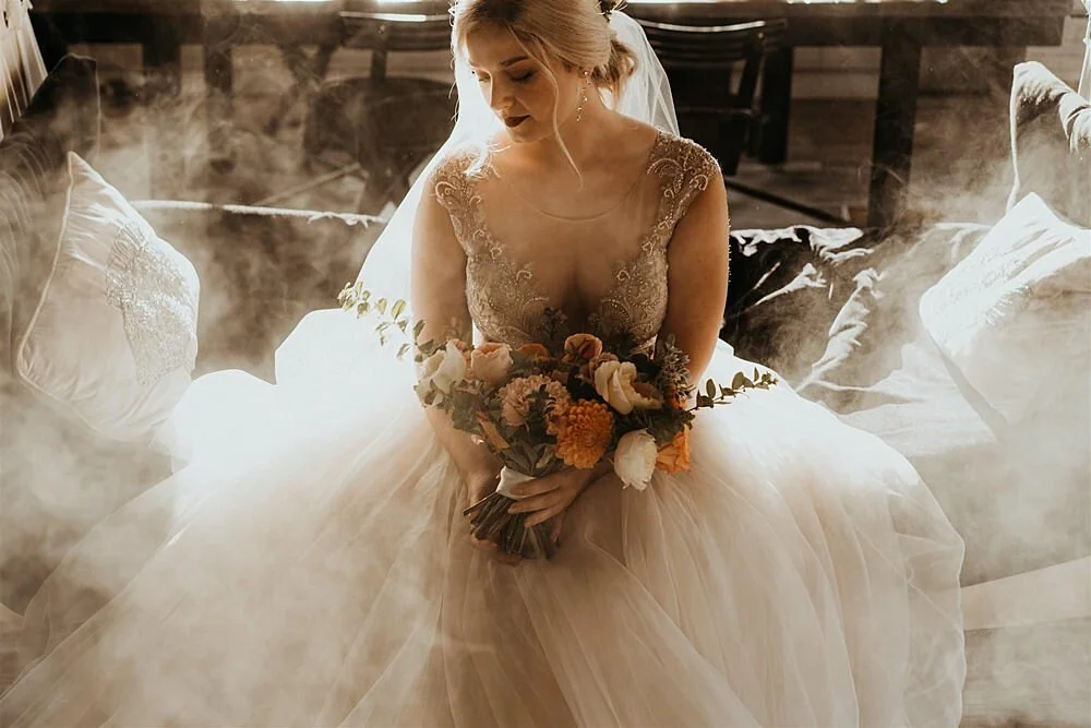 intimate-boho-waterfront-microwedding_0009.jpg
