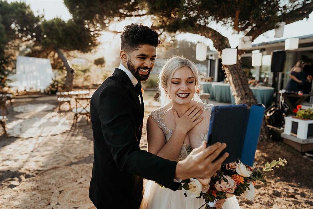intimate-boho-waterfront-microwedding_0022.jpg