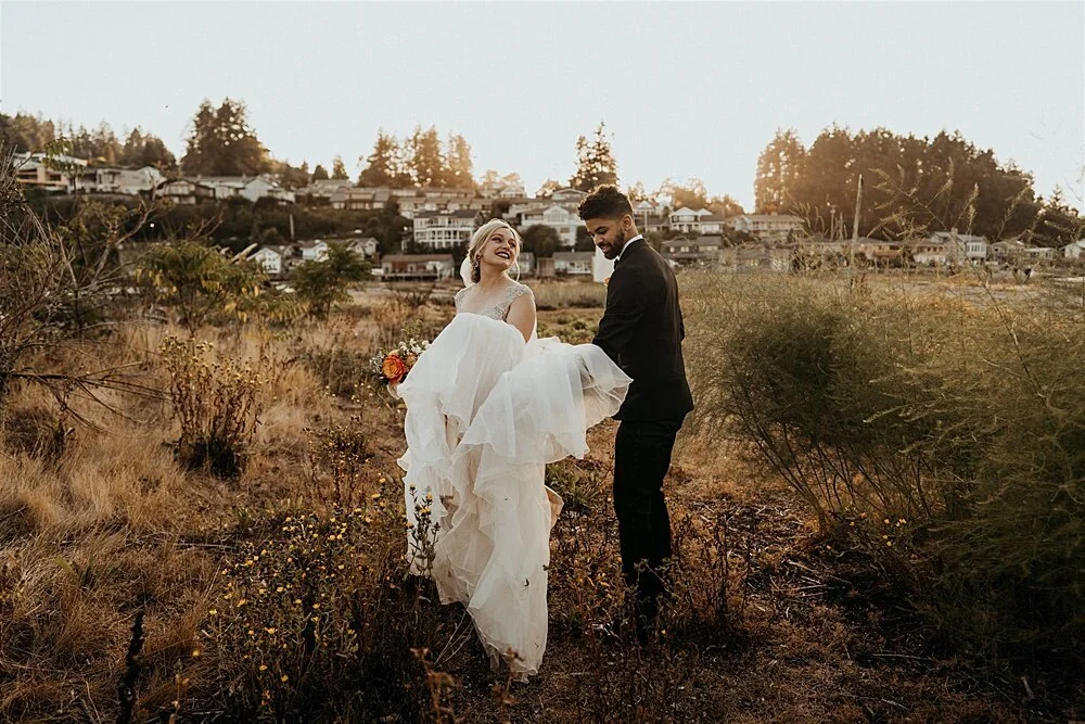 intimate-boho-waterfront-microwedding_0026.jpg