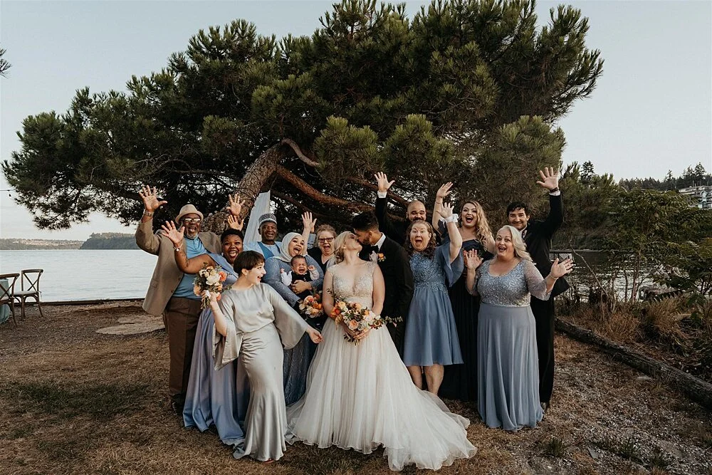 intimate-boho-waterfront-microwedding_0033.jpg