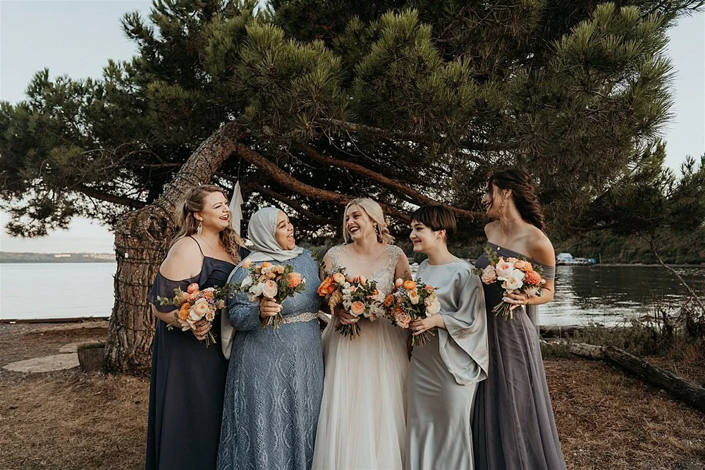 intimate-boho-waterfront-microwedding_0034.jpg