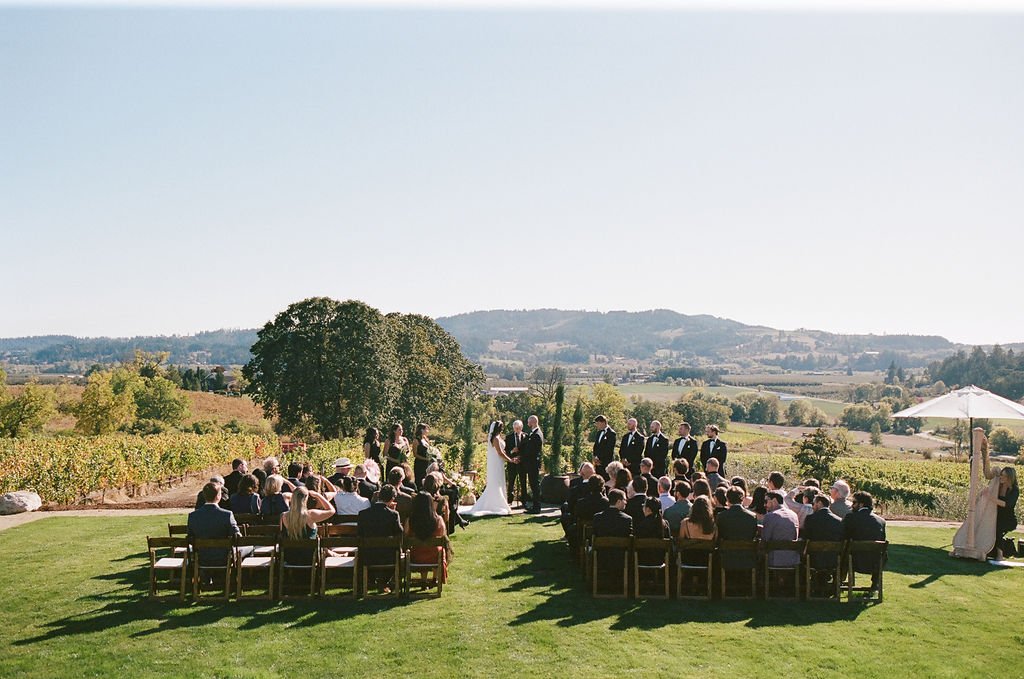  A Dreamy October Wedding at Lachini Vineyards in Oregon Wine Country