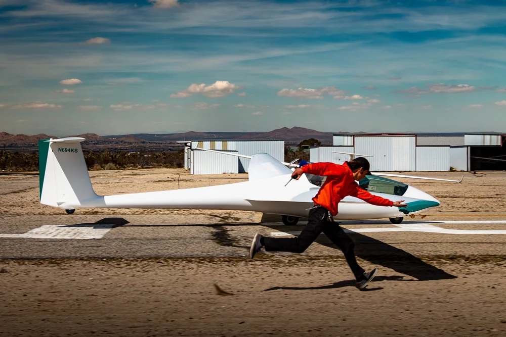 Pilot Services — Soaring Academy Southern California Glider Flight School