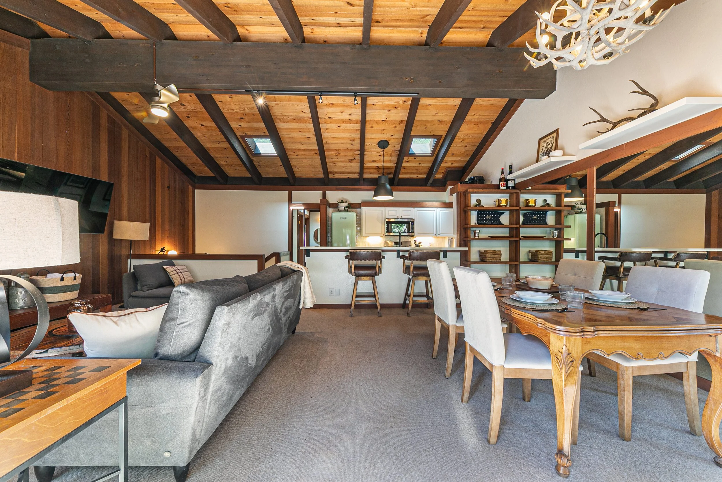 3600 N Lake Blvd Unit 82 Tahoe-print-012-018-Interior-3276x2185-300dpi.jpg
