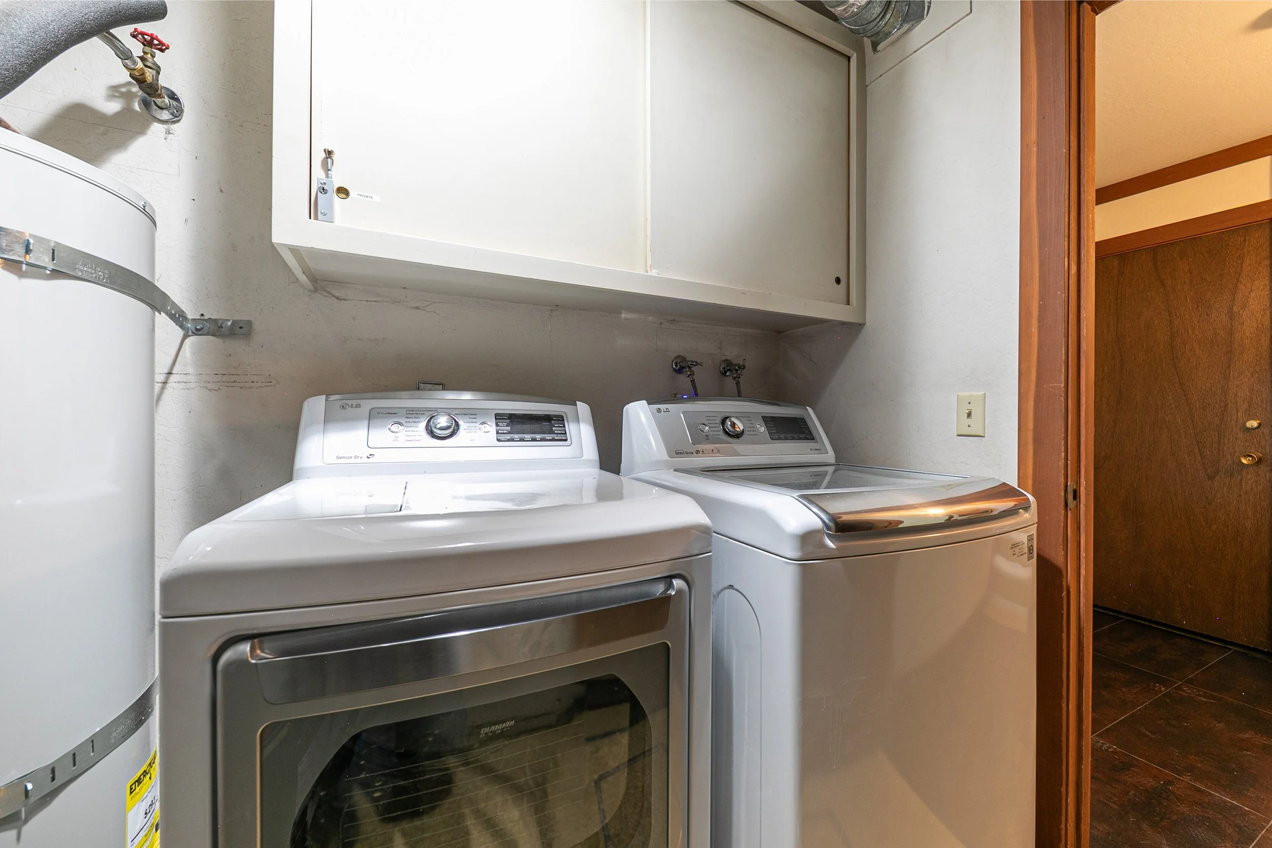 3600 N Lake Blvd Unit 82 Tahoe-print-021-005-Interior-3360x2240-300dpi.jpg