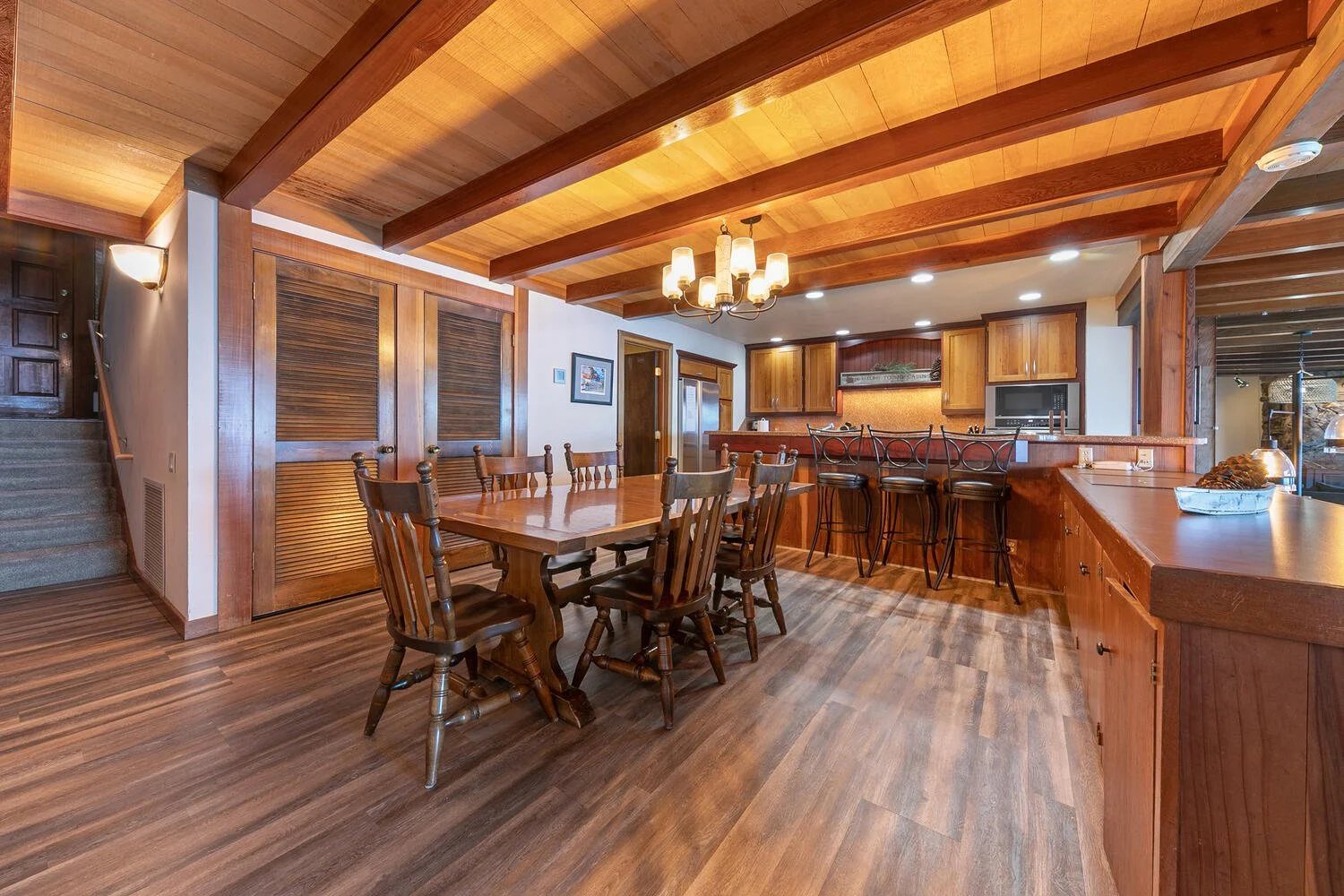 3600 N Lake Blvd Unit 113-large-010-001-Interior-1500x1000-72dpi.jpg