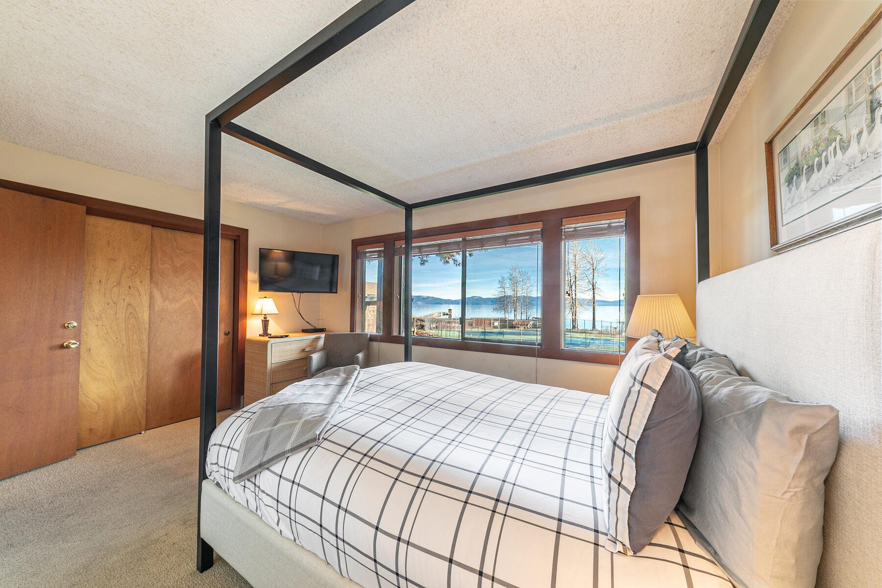 Master Bedroom.jpg