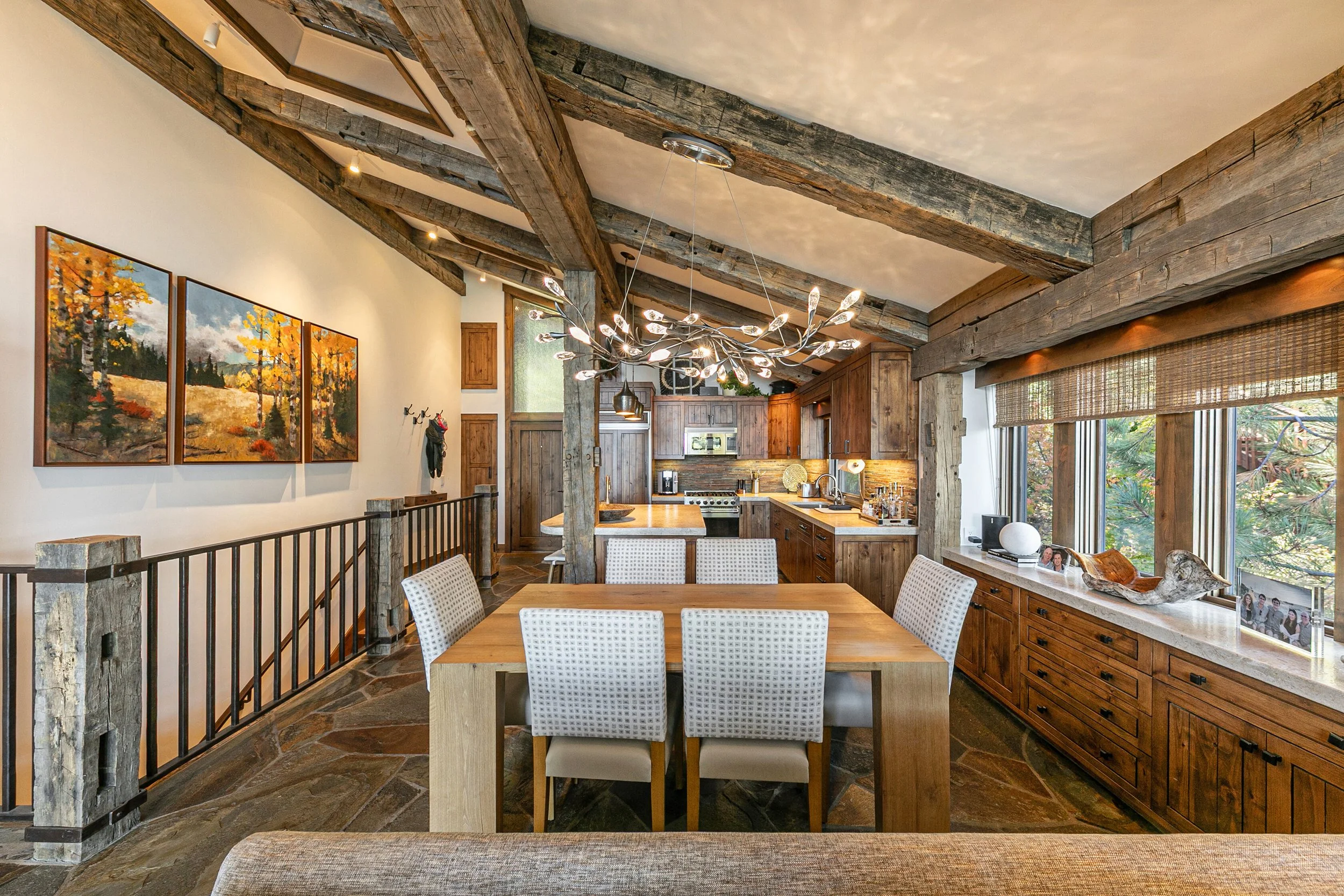 022-026-Interior-3360x2240.jpg