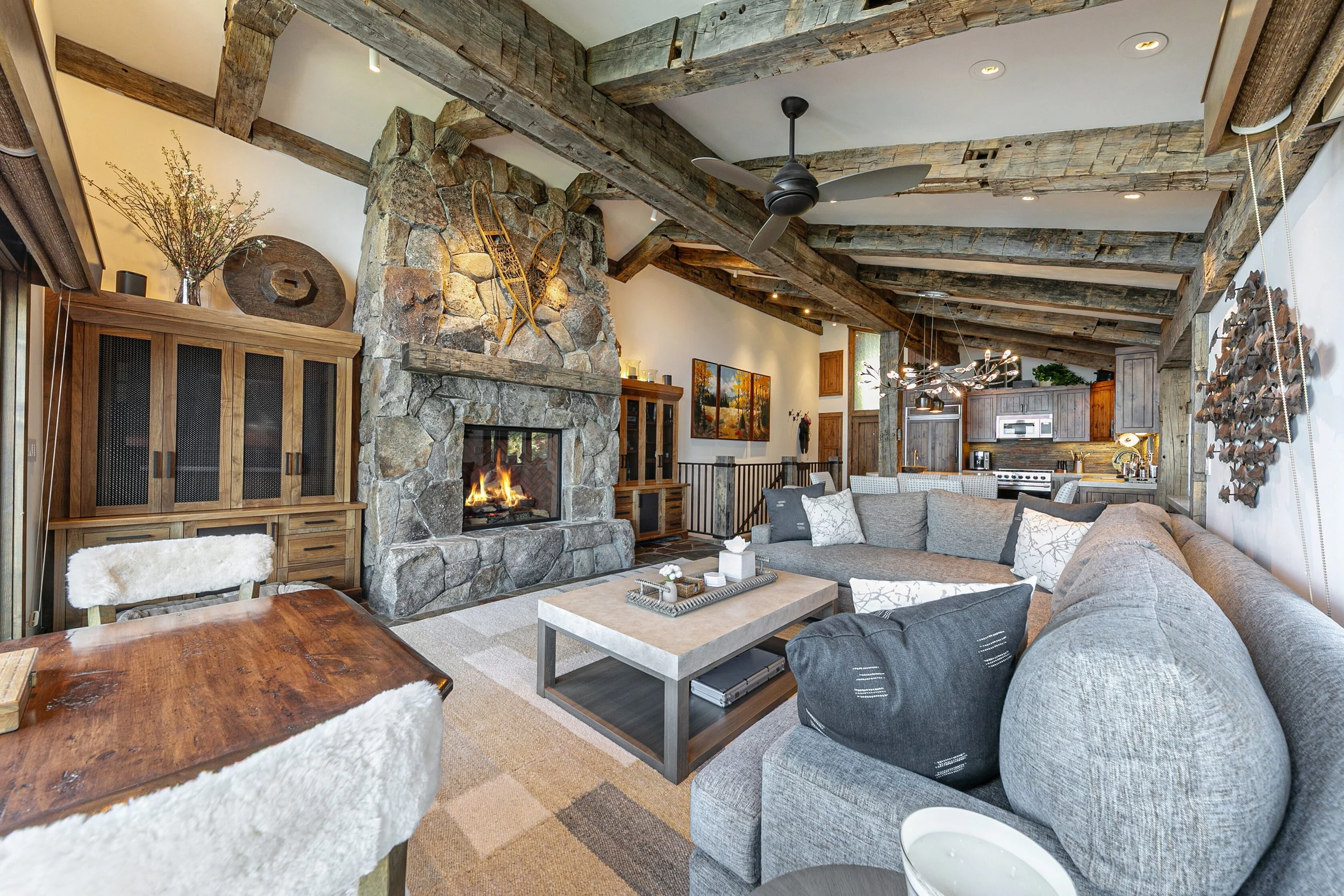024-030-Interior-3361x2241.jpg