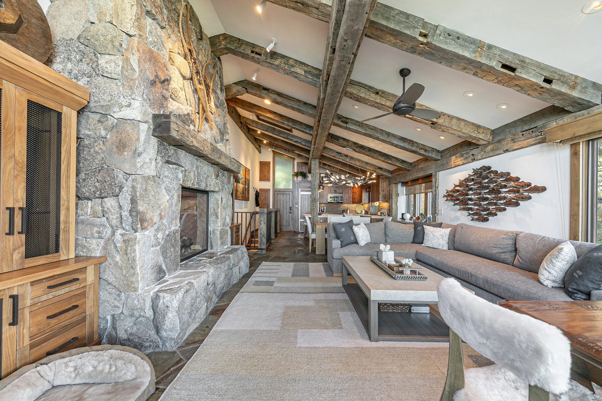 025-036-Interior-3361x2241.jpg