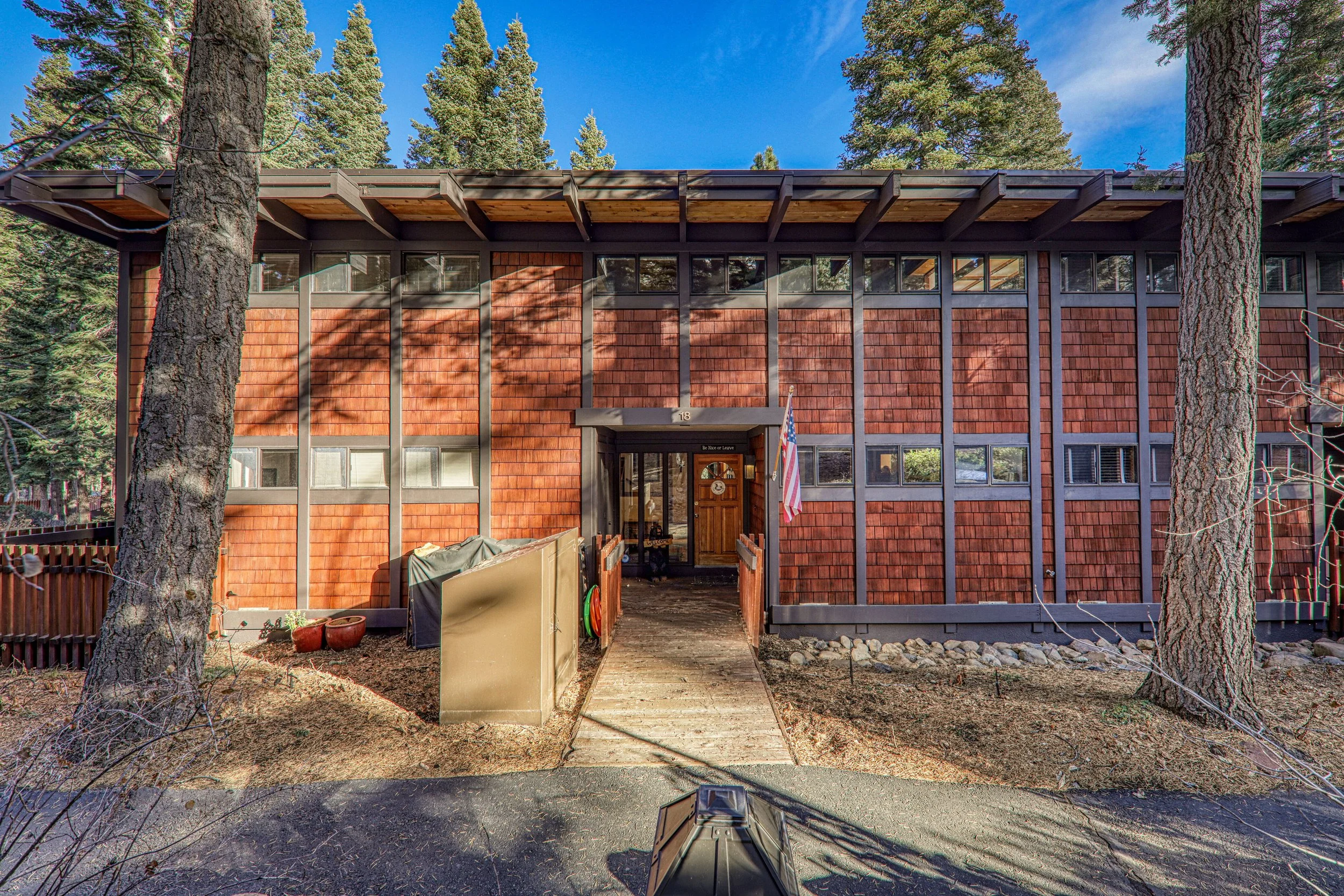 024-029-Exterior-4200x2800.jpg