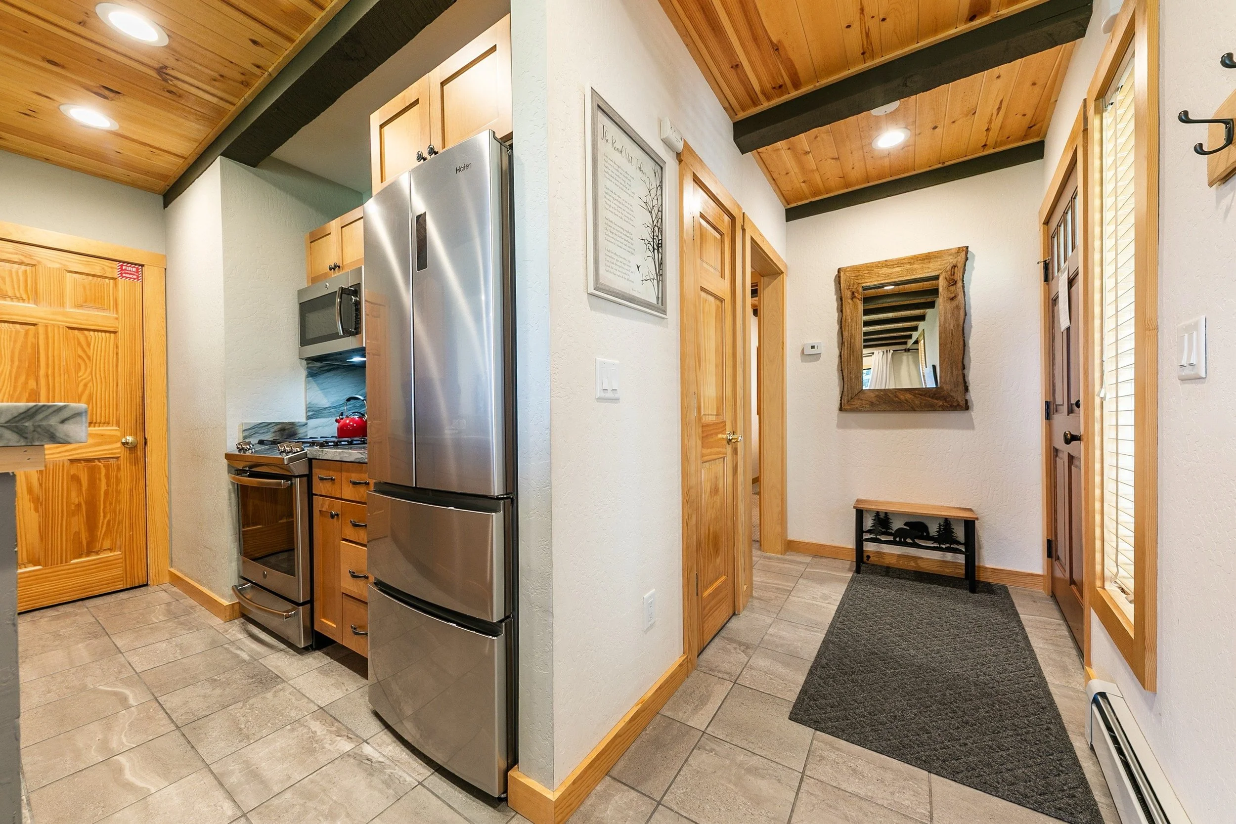 013-003-Interior-3277x2185.jpg