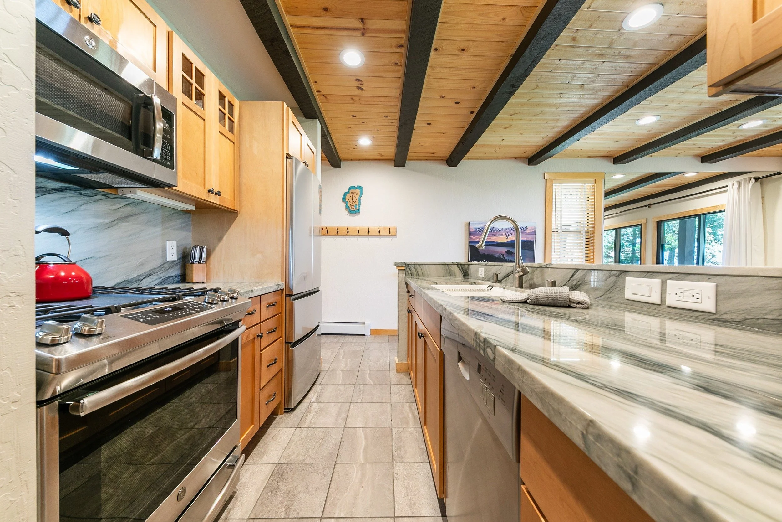 015-009-Interior-3296x2198.jpg