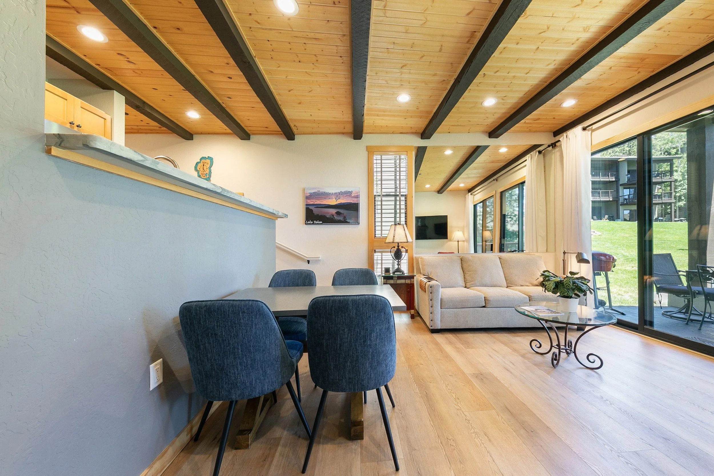 019-005-Interior-3361x2240.jpg