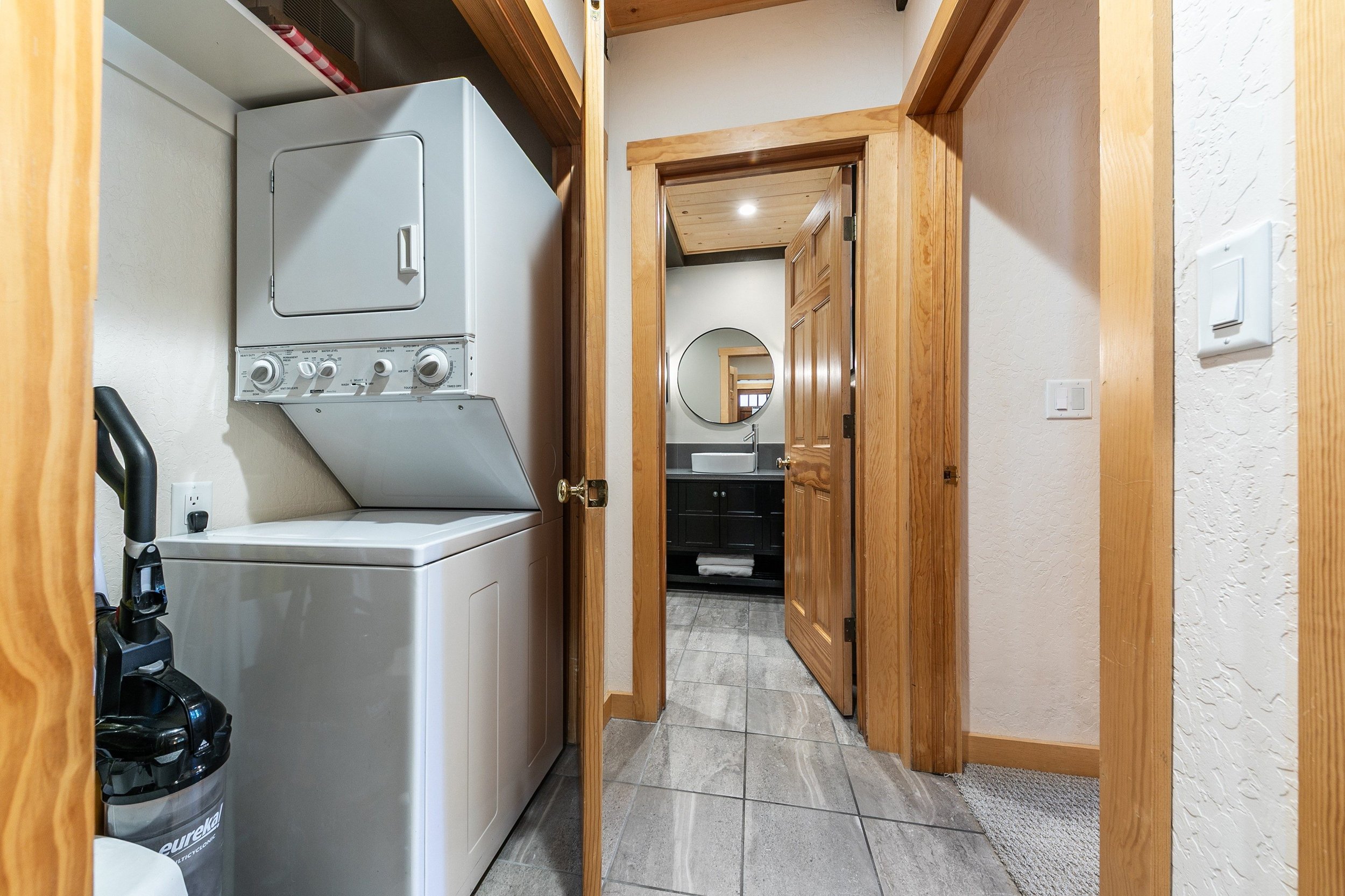 030-017-Interior-3361x2240.jpg
