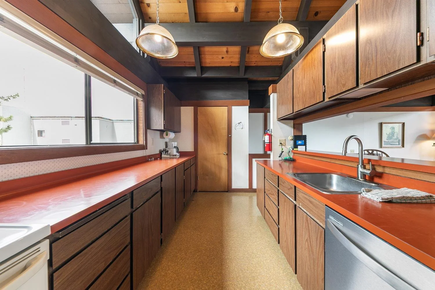 031-029-Interior-1500x1000.jpg
