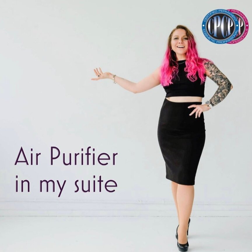 There are two Air Purifiers (regular and UVC) in my suite 🛡 ⠀
⠀
I am obsessed with purity and sterility 🌿️
⠀
🌸 ⠀ What do Air Purifiers do?
🧹 ⠀ Air purifiers eliminate or reduce a host of airborne contaminants
⏲ ⠀ Here is a list of the most common