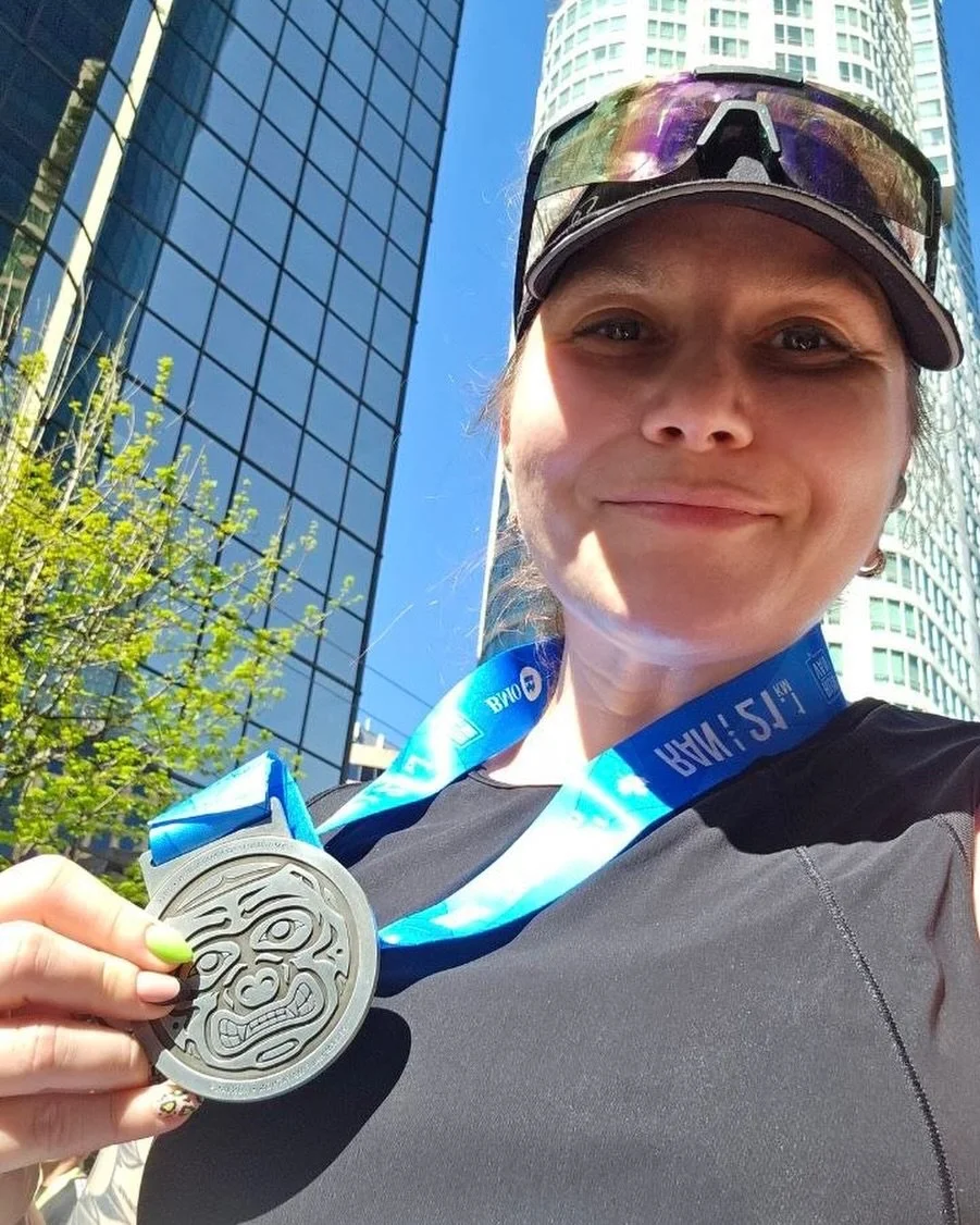 I ran the marathon in Vancouver once again&hellip; and this was my third time 🏃&zwj;♀️🇨🇦
I feel slightly silly to willingly do this alongside around 70,000 people 😅
This little Canada swing was the perfect way to open my Europe trip for the next 