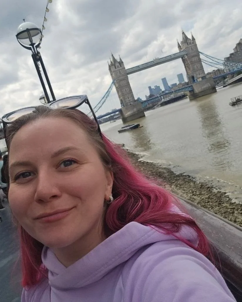 Arrived in London for a few hours after a half marathon and a very long flight from Vancouver. The older I get, the harder it becomes to get over the pond. ✈️
This time I&rsquo;m traveling with my boyfriend, and it&rsquo;s his first time on this side