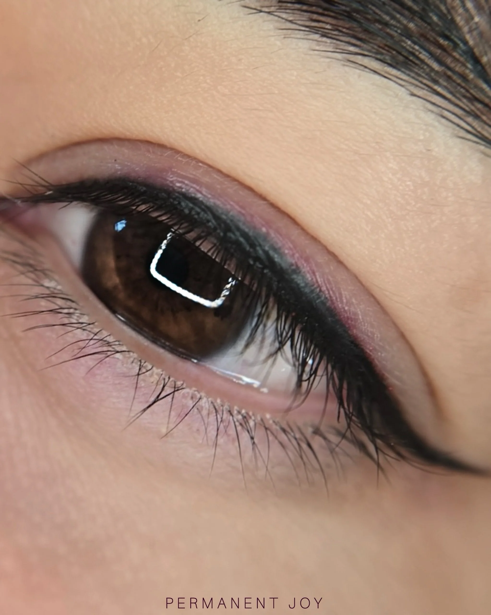✨ Classic Eyeliner, a classic for a reason ✨

Classic eyeliner never goes out of style. That&rsquo;s exactly why it&rsquo;s called a classic.

If you&rsquo;d like to spend less time applying mascara and eye makeup every morning while still enjoying a