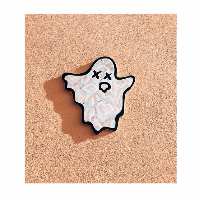 PARTYSHIRT GHOST//: Peachy vibes strong

#Manlybeach #Northsteyne #Ghosteyes #Streetart