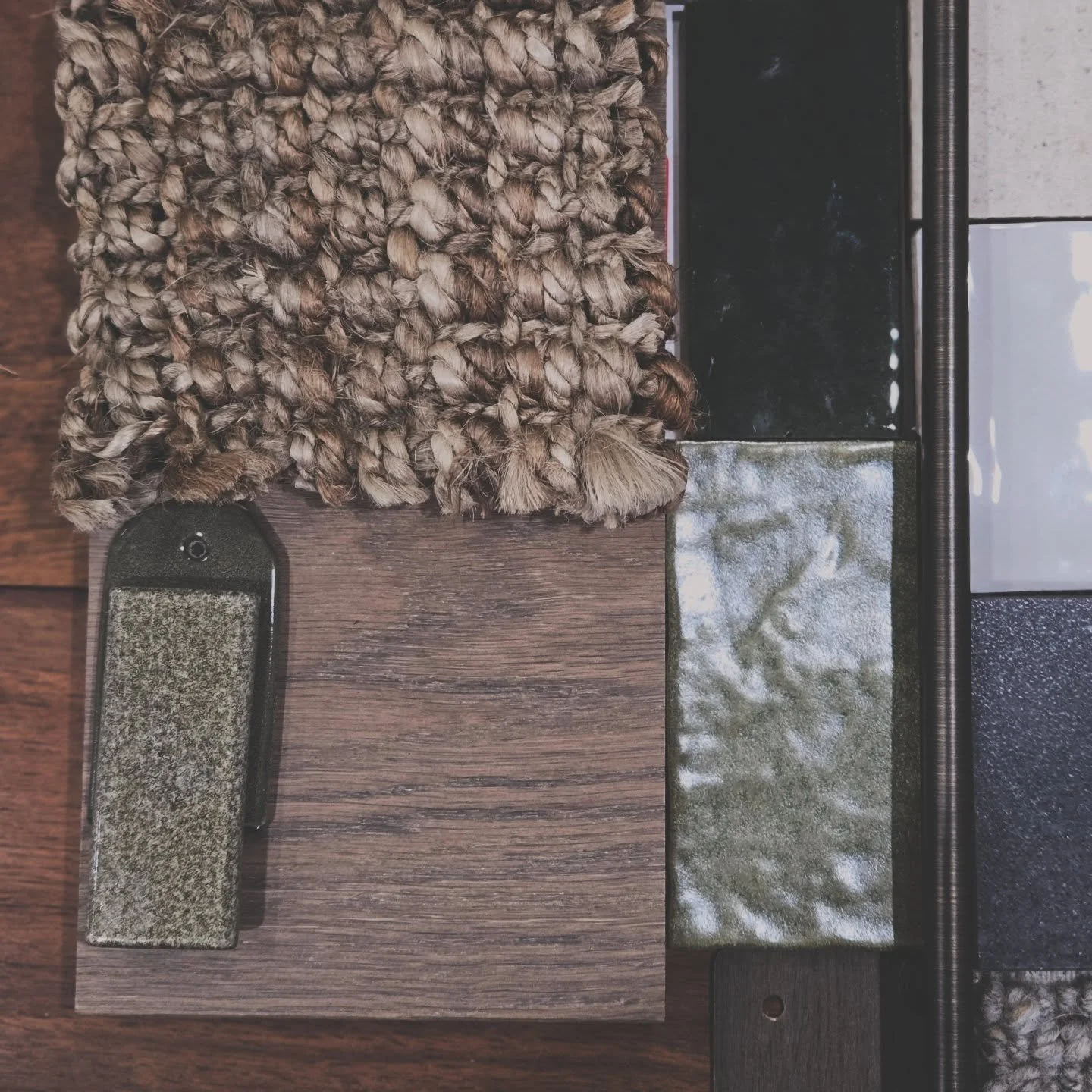 A warm earthy colour palette coming together for this home. Treating timber as the neutral base and building the selections from this starting point. 
.
.
.
.
#schlagerarchitects #sadesigncollective #designerhouse #designer #designinterior #architect