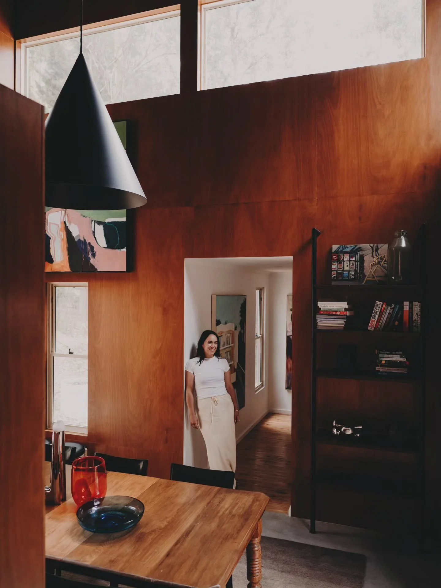 Enjoying the long weekend. Nothing like beautiful sunny Sunday afternoons and beautiful homes. You can stay at this home for your next long weekend getaway. Check out Doe Cabin, an absolute dream. 
.
.
.
#schlagerarchitects #dreamhome #design #holida