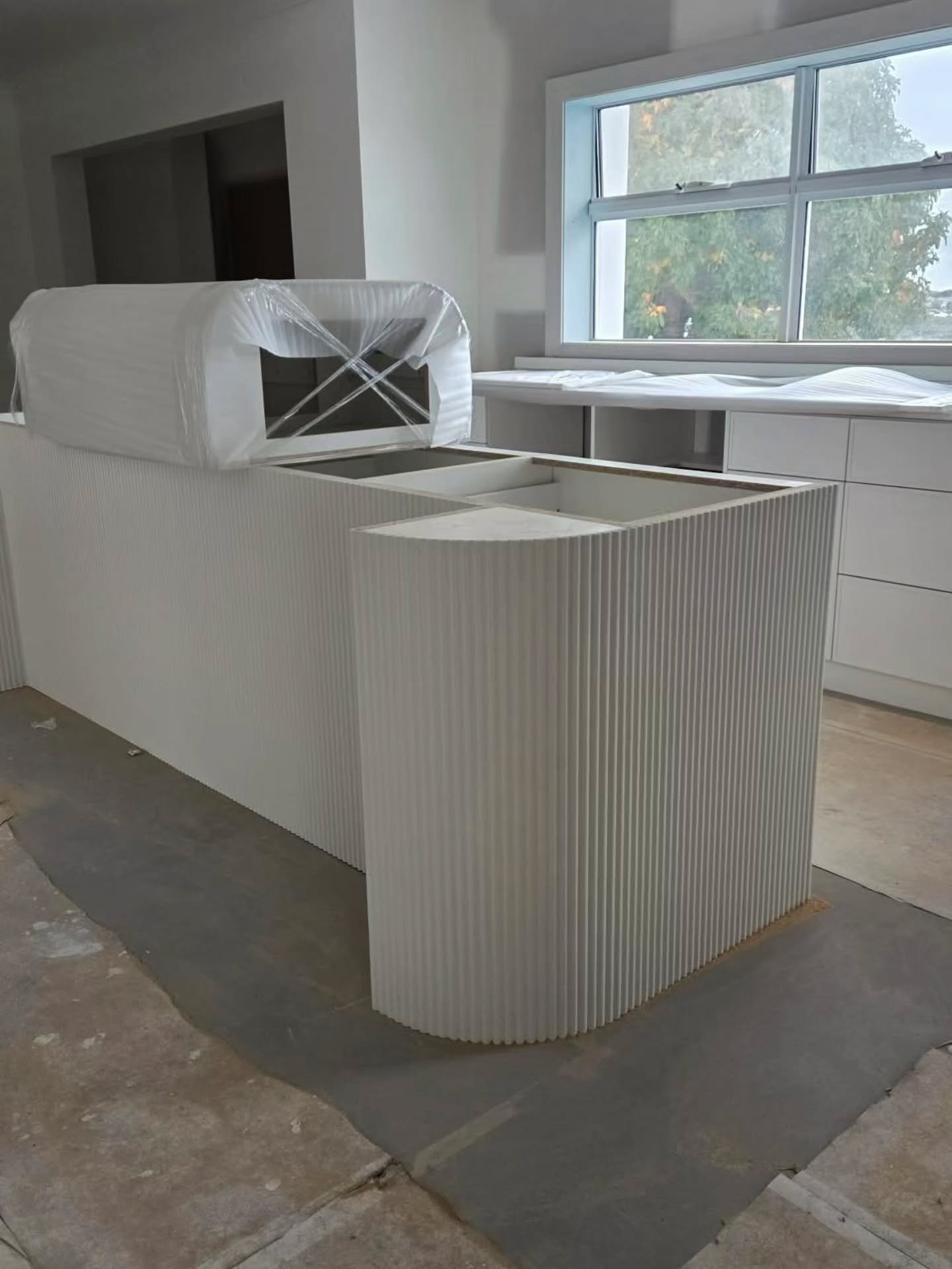 All the curves and arches. This renovation project is definitely going to be something very special.