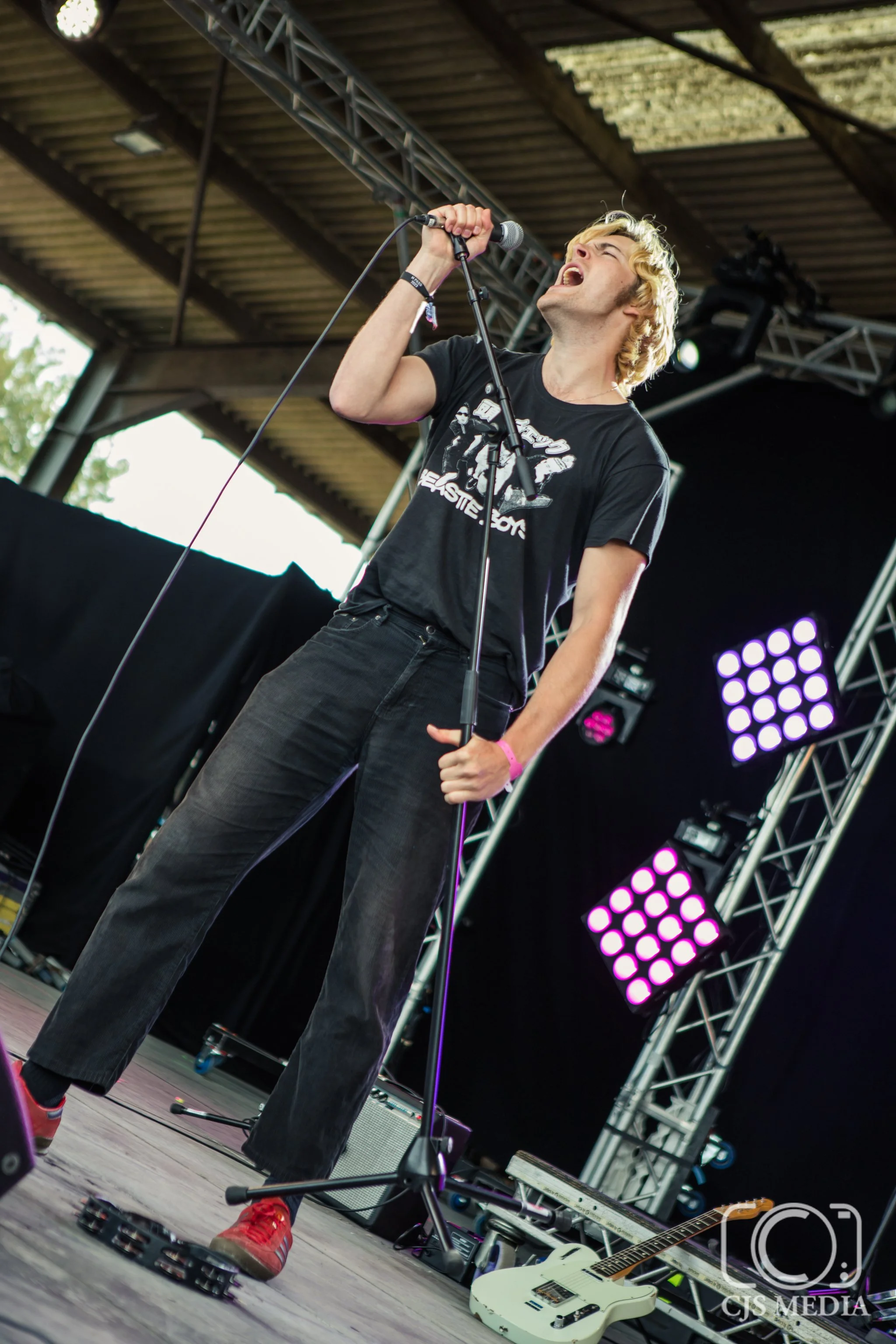 FEET (8 of 12).jpg