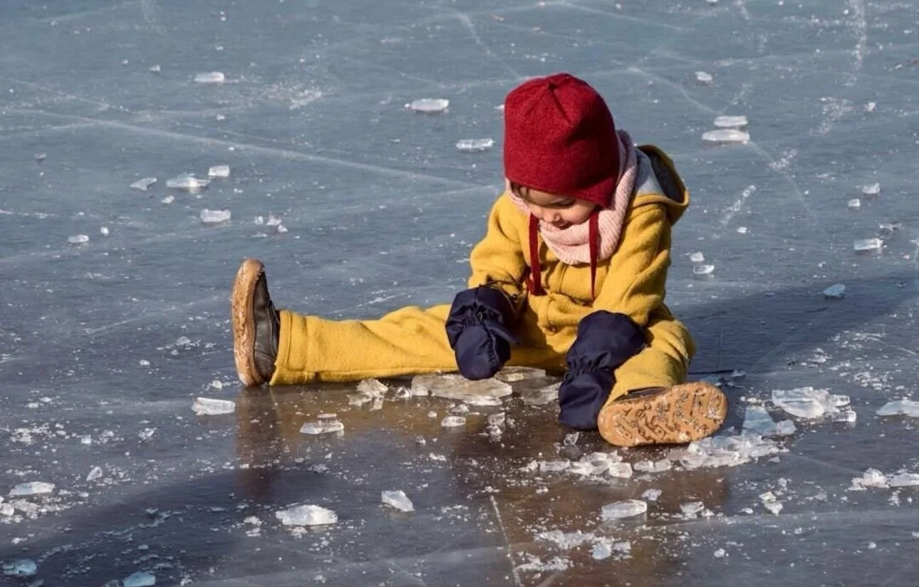 Weather Update: Due to potential icy road conditions, Line Leader Pediatric Therapy will open at 12:00 PM on Tuesday, January 27. Stay safe!