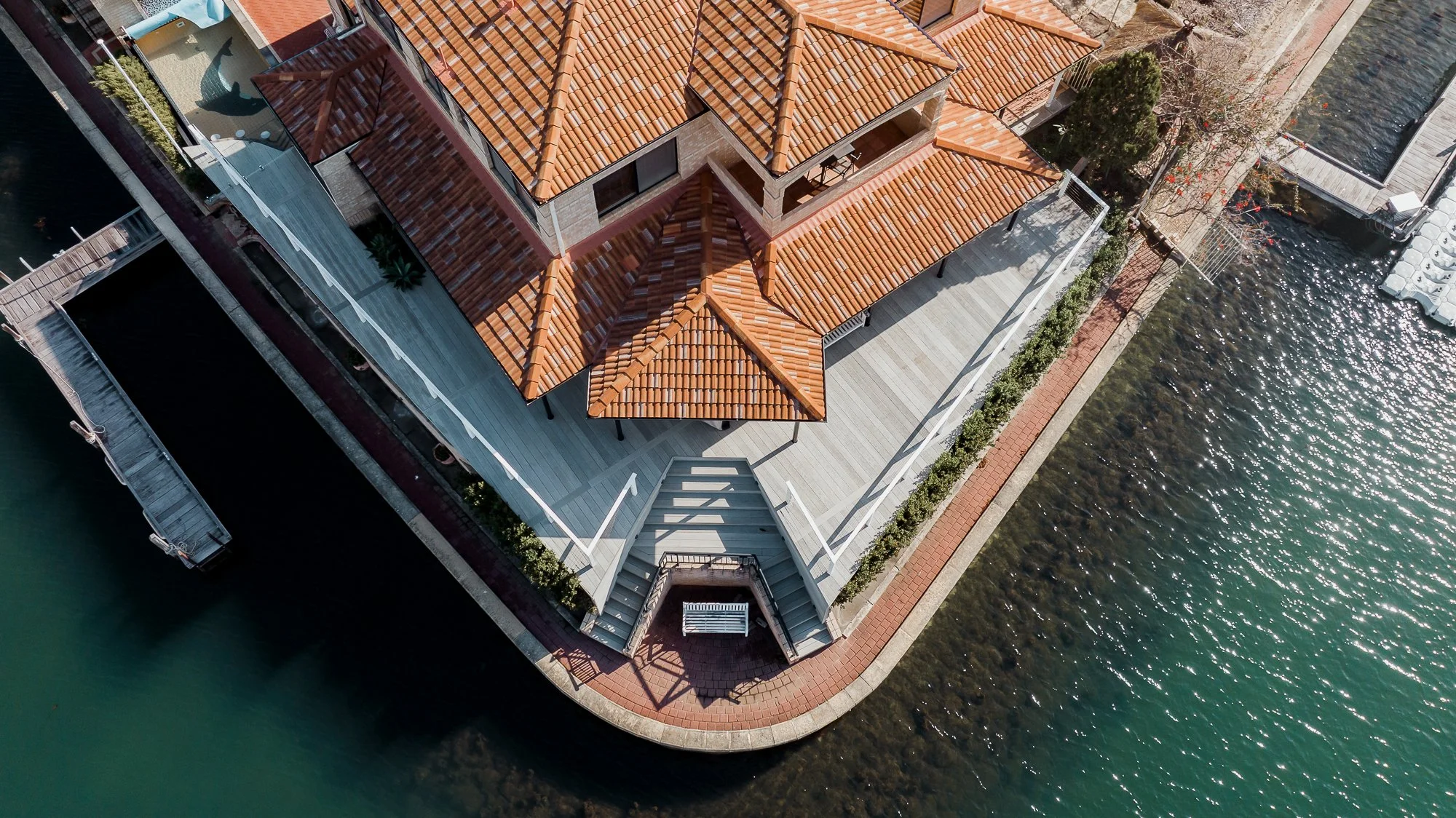 Huts & Decks Low Res-45.jpg