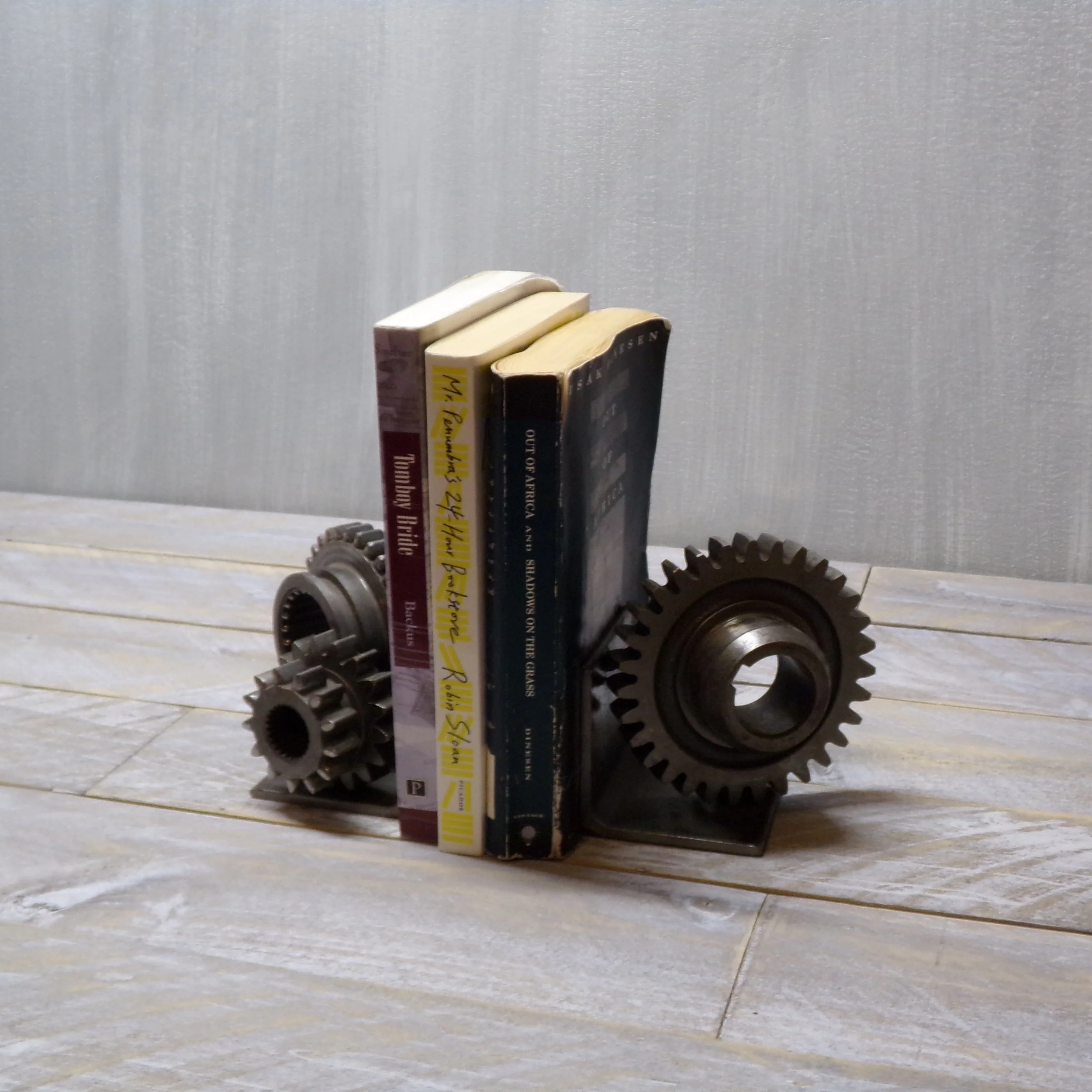 gear-bookends2.JPG