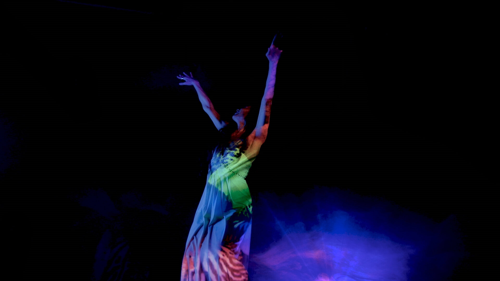 projection dance  2.jpg