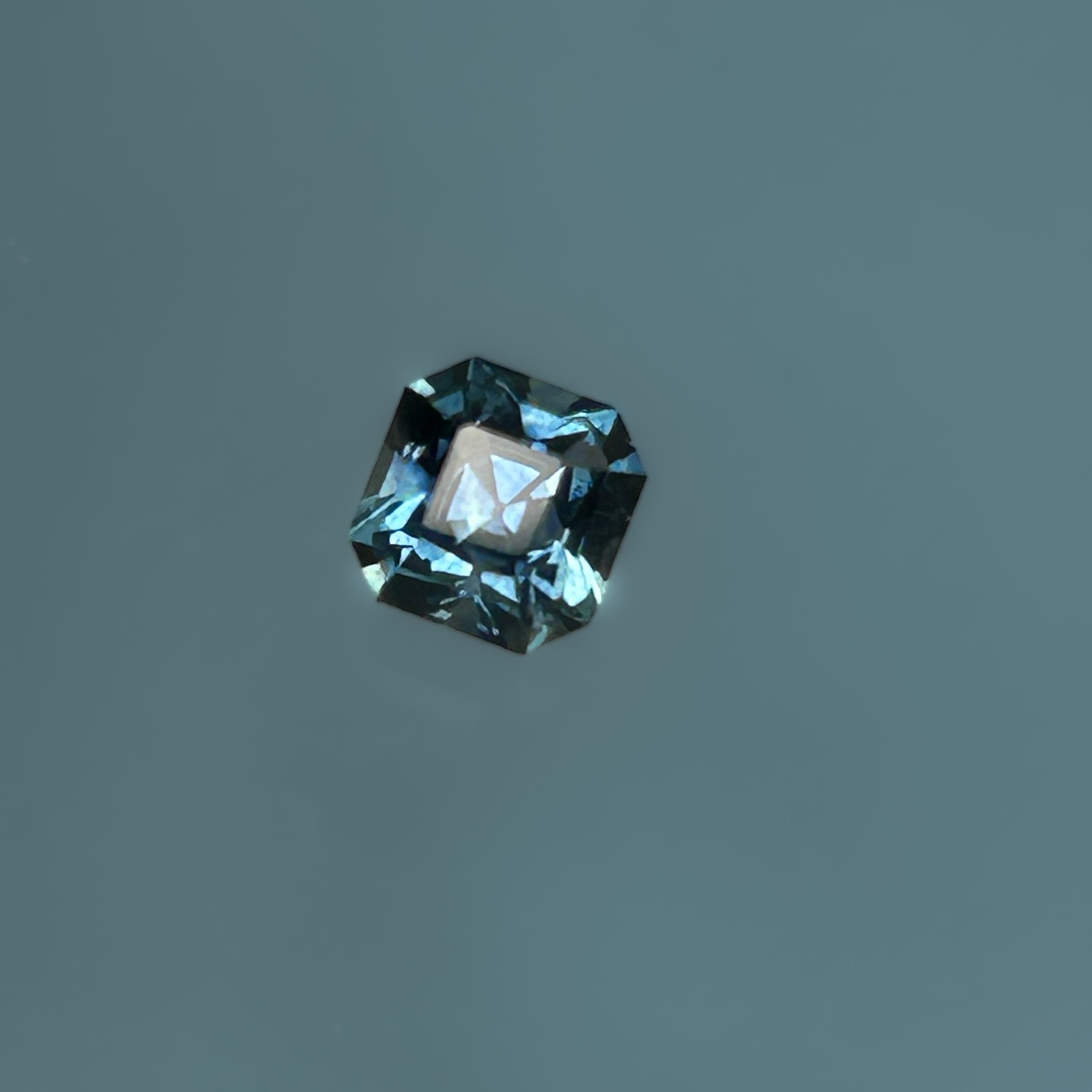 Flash Eight Montana Sapphire