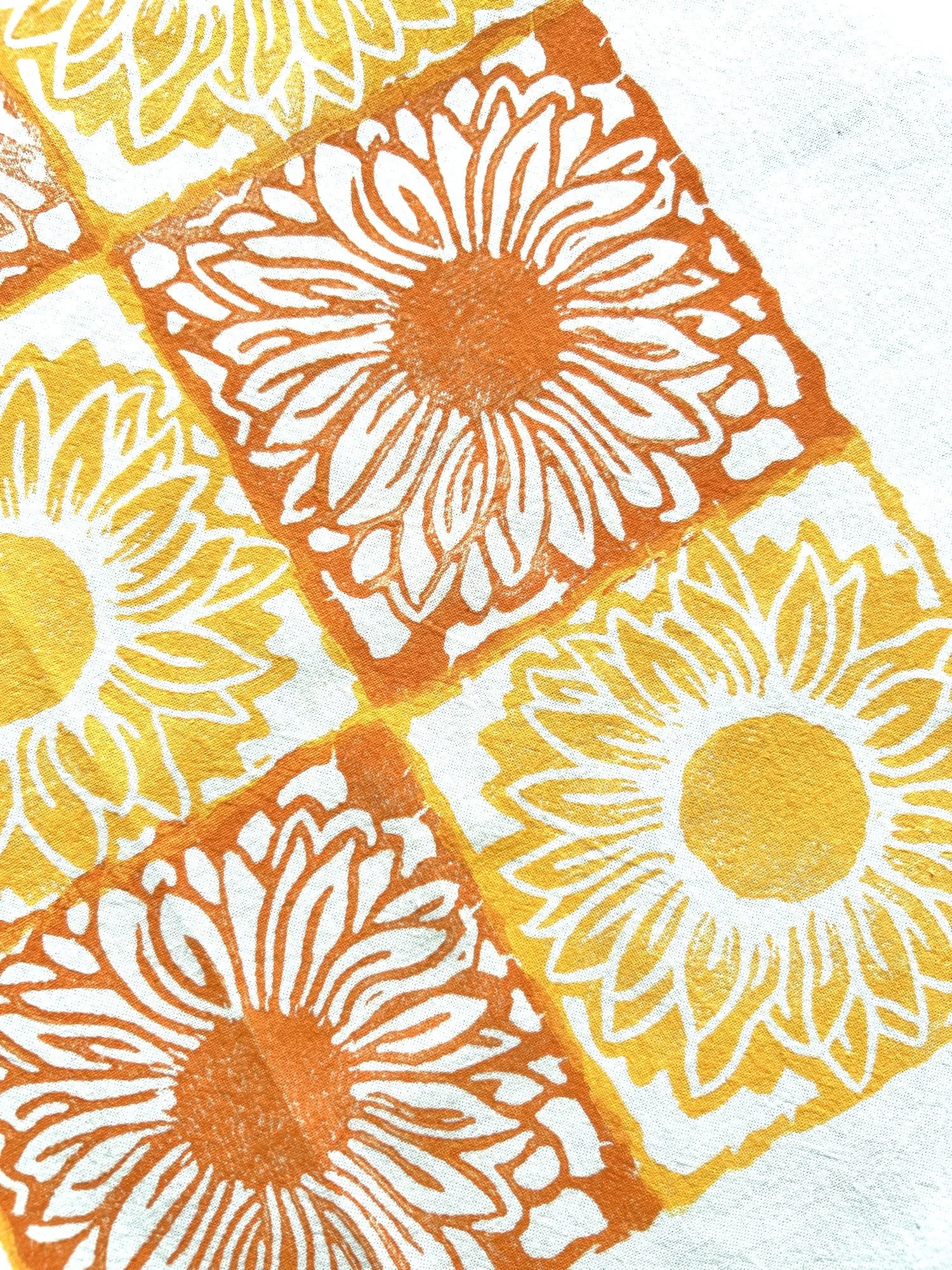 napkin-sunflower-19x19-3.jpeg